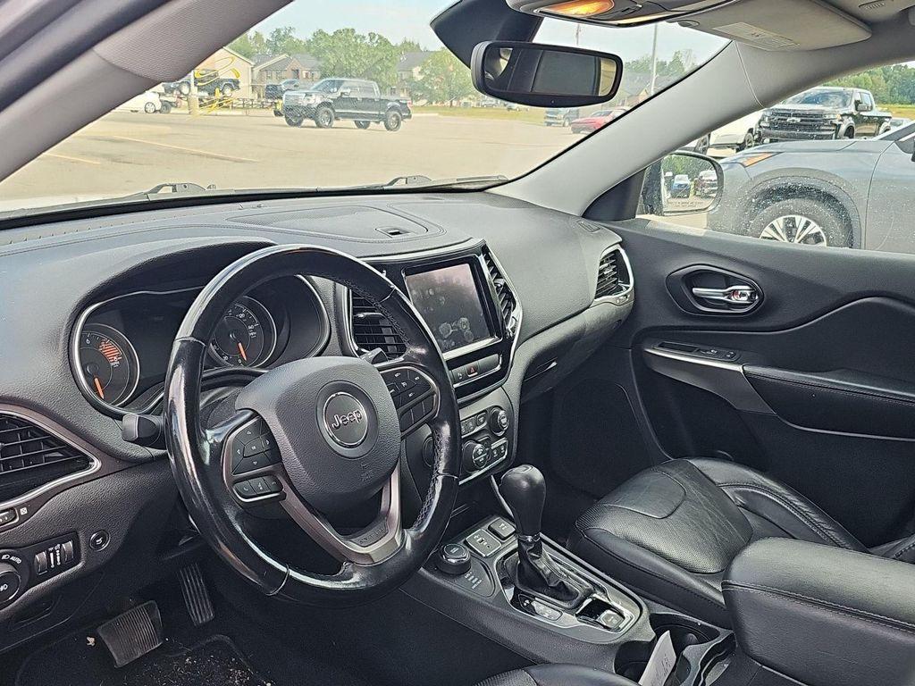 used 2020 Jeep Cherokee car, priced at $20,495