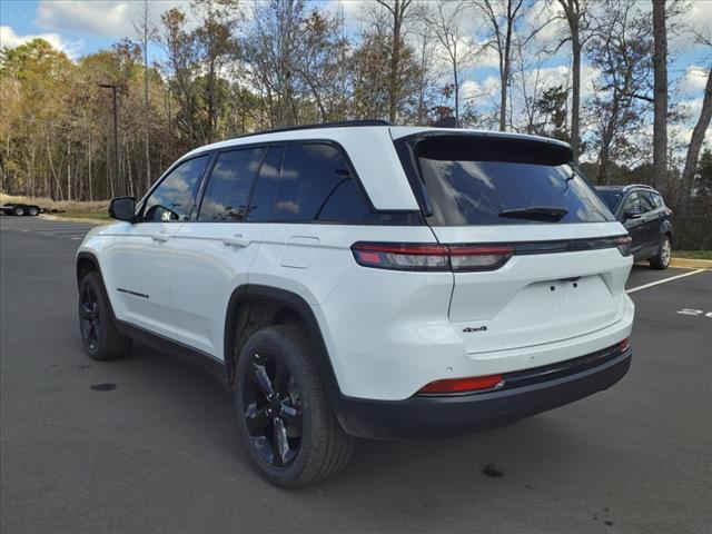 new 2025 Jeep Grand Cherokee car, priced at $45,986