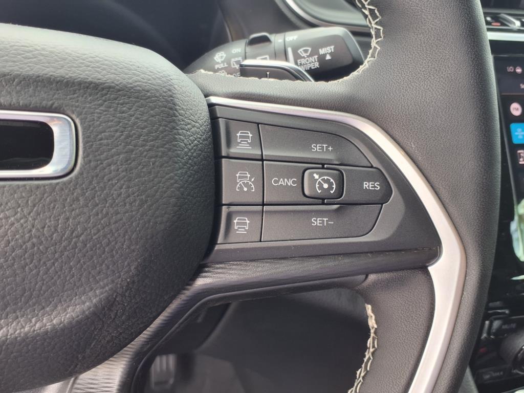 new 2025 Jeep Grand Cherokee L car, priced at $40,992