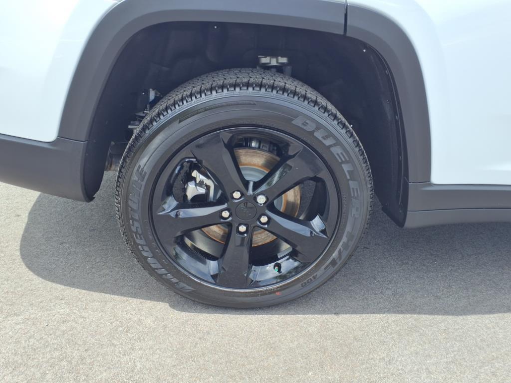 new 2025 Jeep Grand Cherokee L car, priced at $40,992