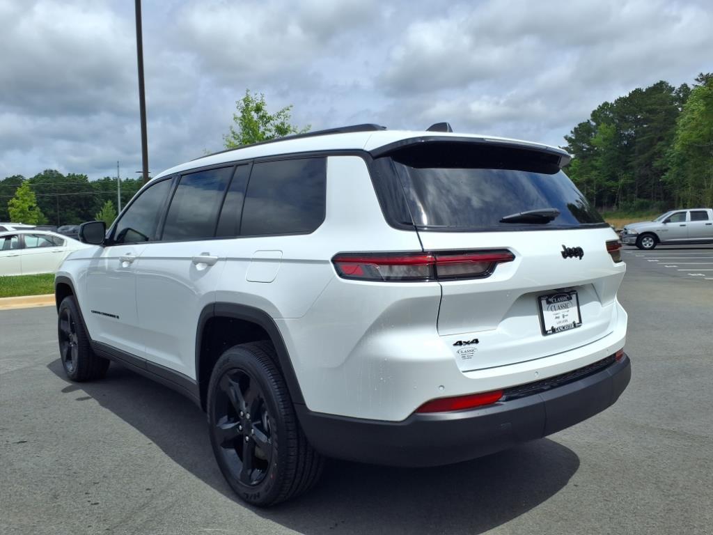 new 2025 Jeep Grand Cherokee L car, priced at $40,992