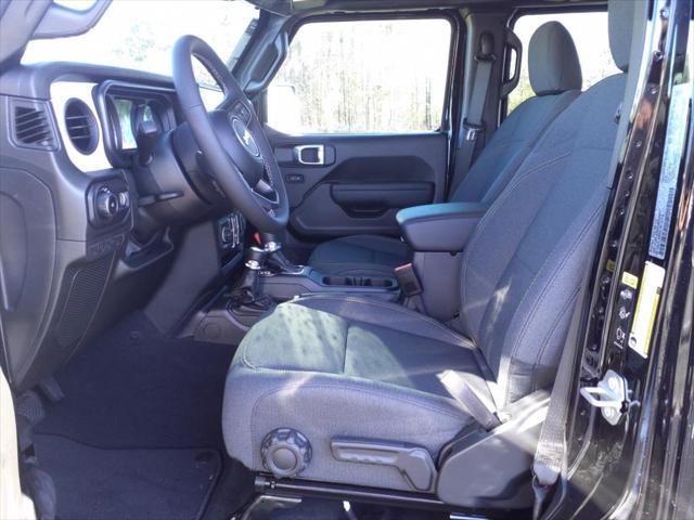 new 2025 Jeep Wrangler car, priced at $45,856