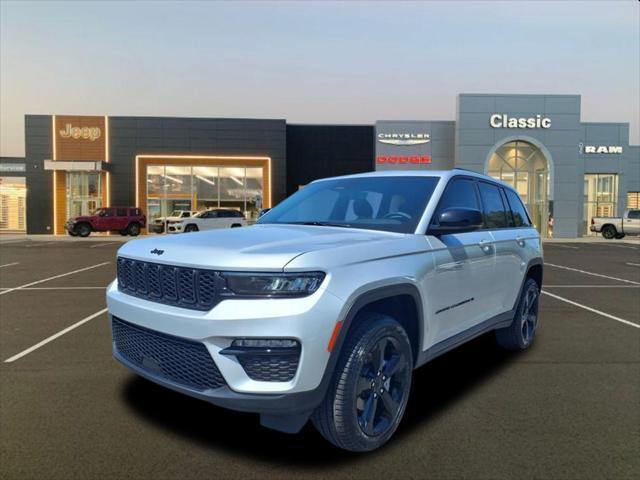 new 2025 Jeep Grand Cherokee car, priced at $48,207