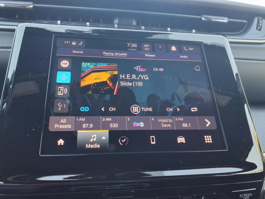 new 2025 Jeep Grand Cherokee car, priced at $34,125