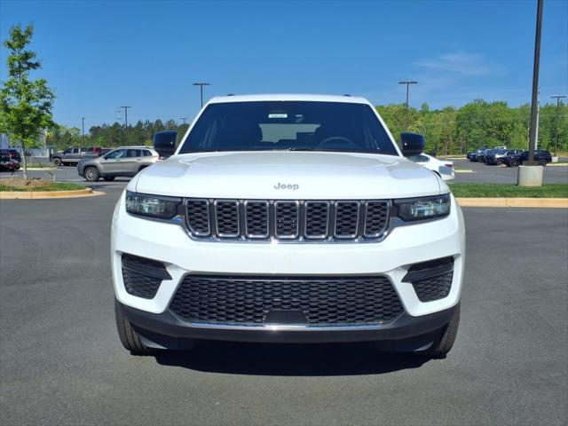 new 2025 Jeep Grand Cherokee car, priced at $34,125