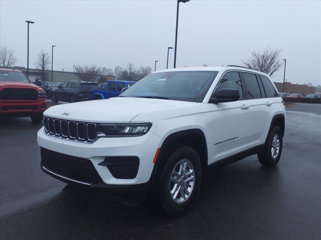 new 2025 Jeep Grand Cherokee car, priced at $35,736