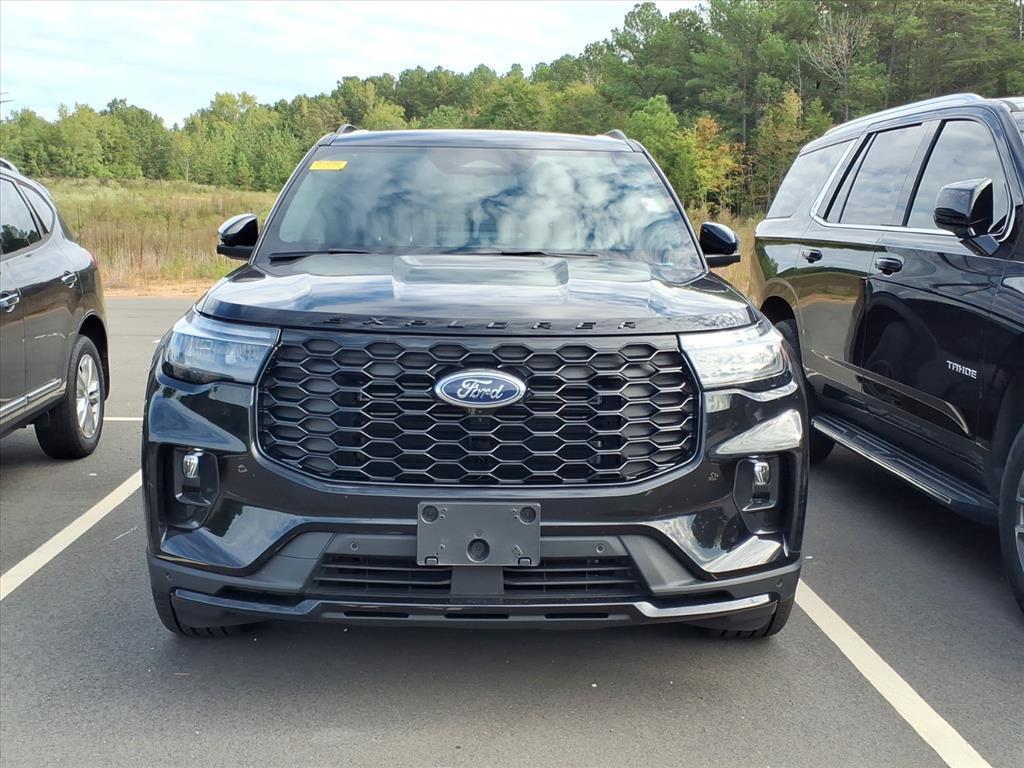 used 2025 Ford Explorer car, priced at $46,798