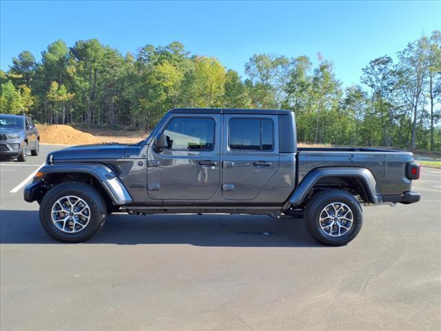 new 2024 Jeep Gladiator car, priced at $45,870