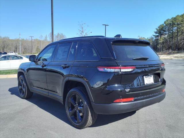 new 2025 Jeep Grand Cherokee car, priced at $52,208