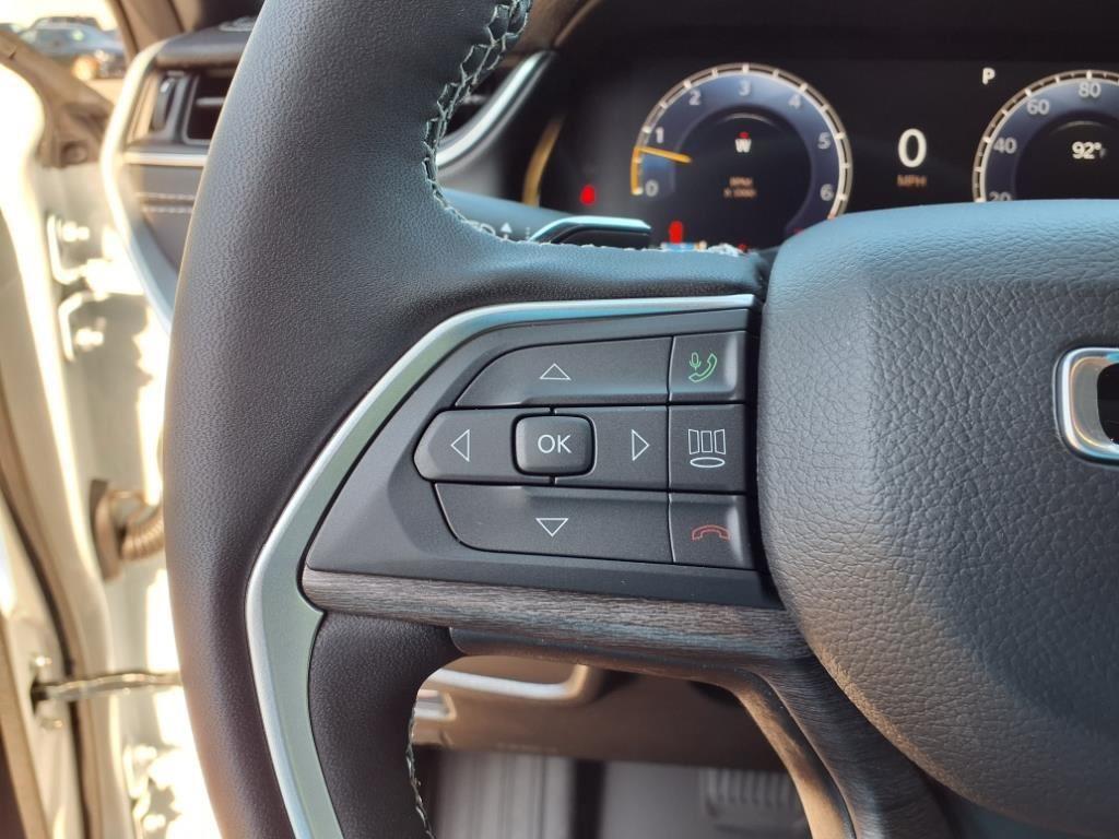new 2025 Jeep Grand Cherokee L car, priced at $48,579