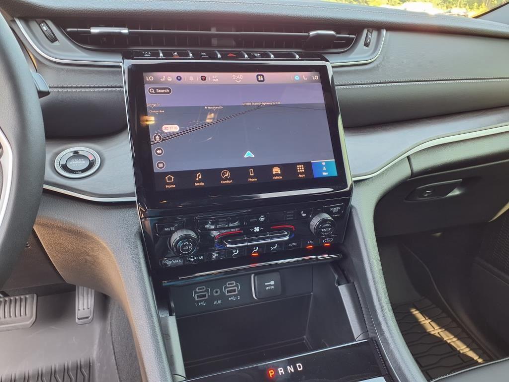 new 2025 Jeep Grand Cherokee L car, priced at $48,579