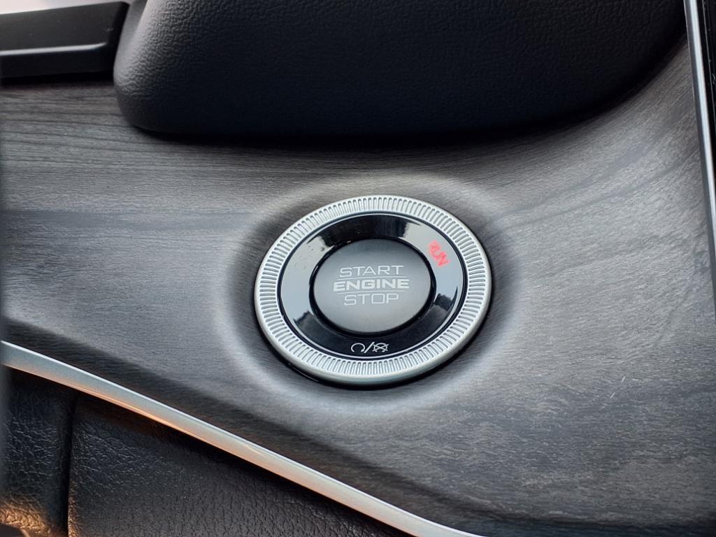 new 2025 Jeep Grand Cherokee L car, priced at $48,579
