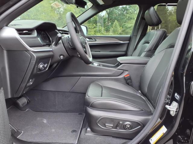 new 2025 Jeep Grand Cherokee car, priced at $47,773