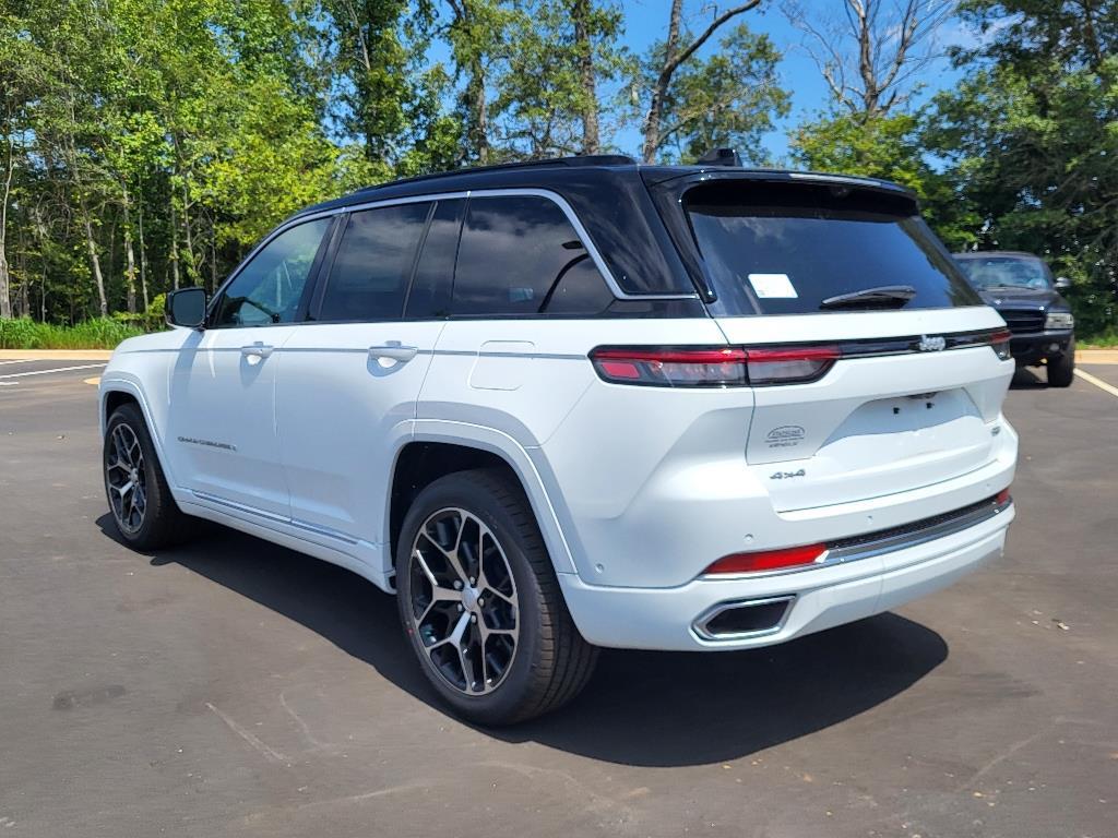 new 2024 Jeep Grand Cherokee car, priced at $72,605
