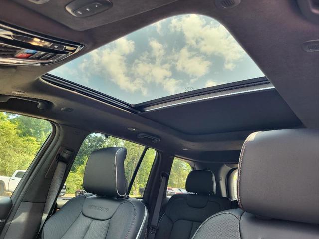 new 2024 Jeep Grand Cherokee car, priced at $72,605