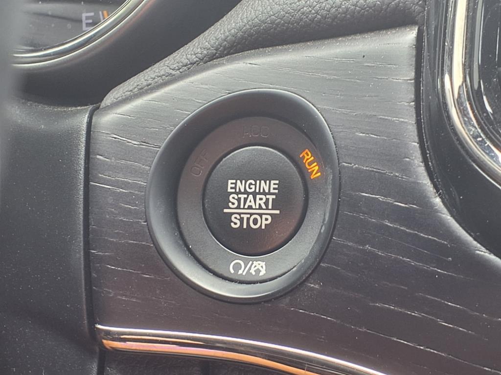 used 2020 Jeep Grand Cherokee car, priced at $24,000