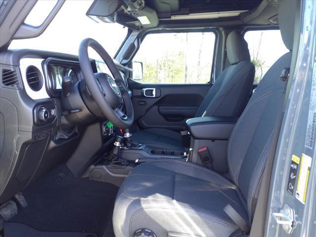 new 2025 Jeep Wrangler car, priced at $49,086