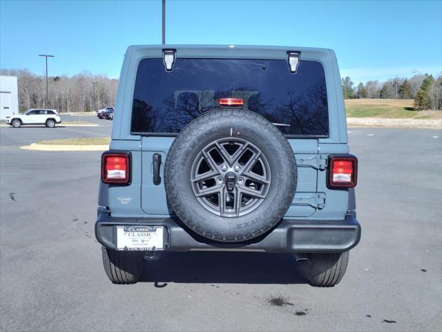 new 2025 Jeep Wrangler car, priced at $48,227