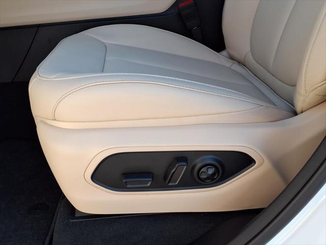 new 2025 Jeep Grand Cherokee car, priced at $48,388