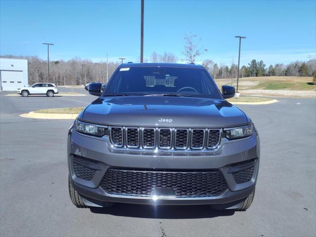 new 2025 Jeep Grand Cherokee car, priced at $37,219