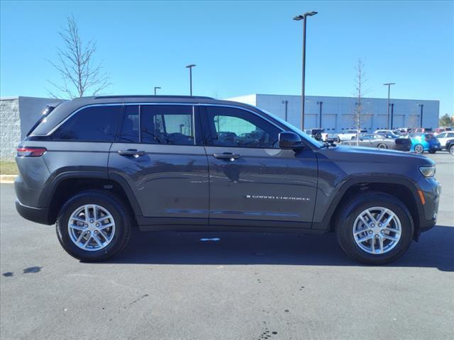 new 2025 Jeep Grand Cherokee car, priced at $40,286