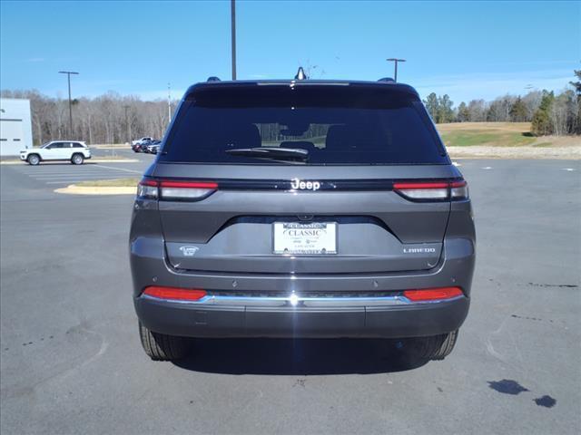 new 2025 Jeep Grand Cherokee car, priced at $40,286