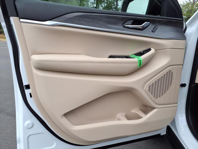 new 2025 Jeep Grand Cherokee car, priced at $47,134