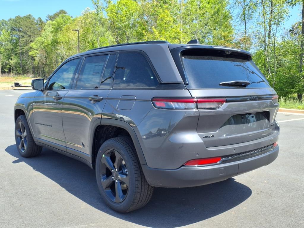 new 2025 Jeep Grand Cherokee car, priced at $46,905