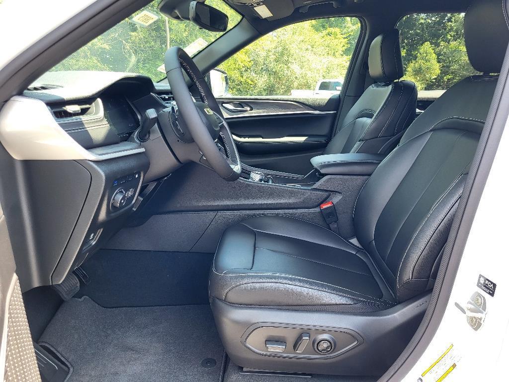 new 2024 Jeep Grand Cherokee 4xe car, priced at $57,160