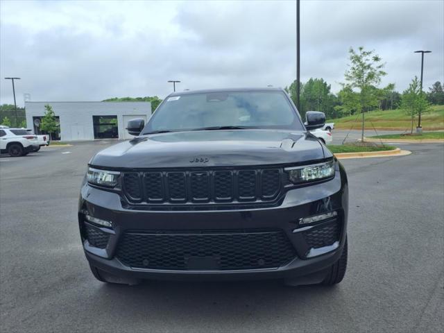 new 2025 Jeep Grand Cherokee car, priced at $52,208