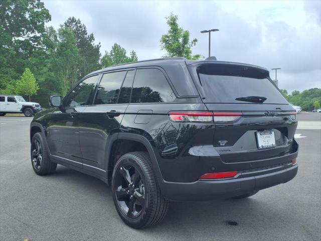 new 2025 Jeep Grand Cherokee car, priced at $52,208