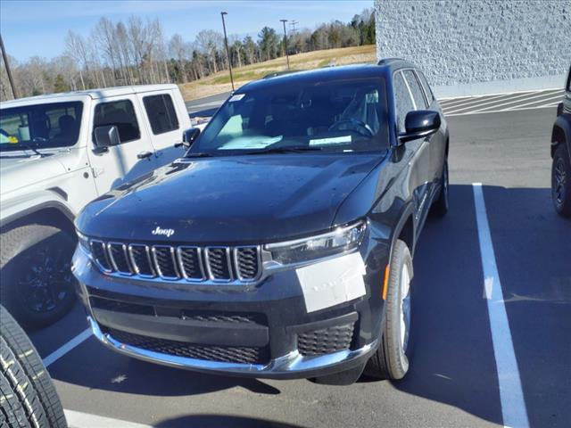 new 2025 Jeep Grand Cherokee L car, priced at $39,425