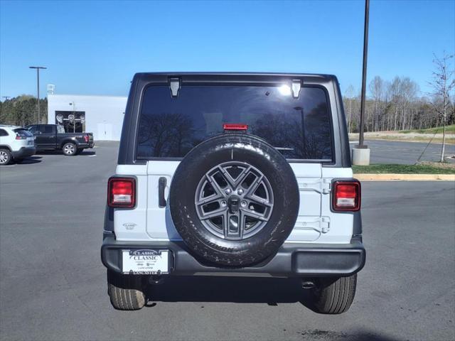 new 2025 Jeep Wrangler car, priced at $46,080