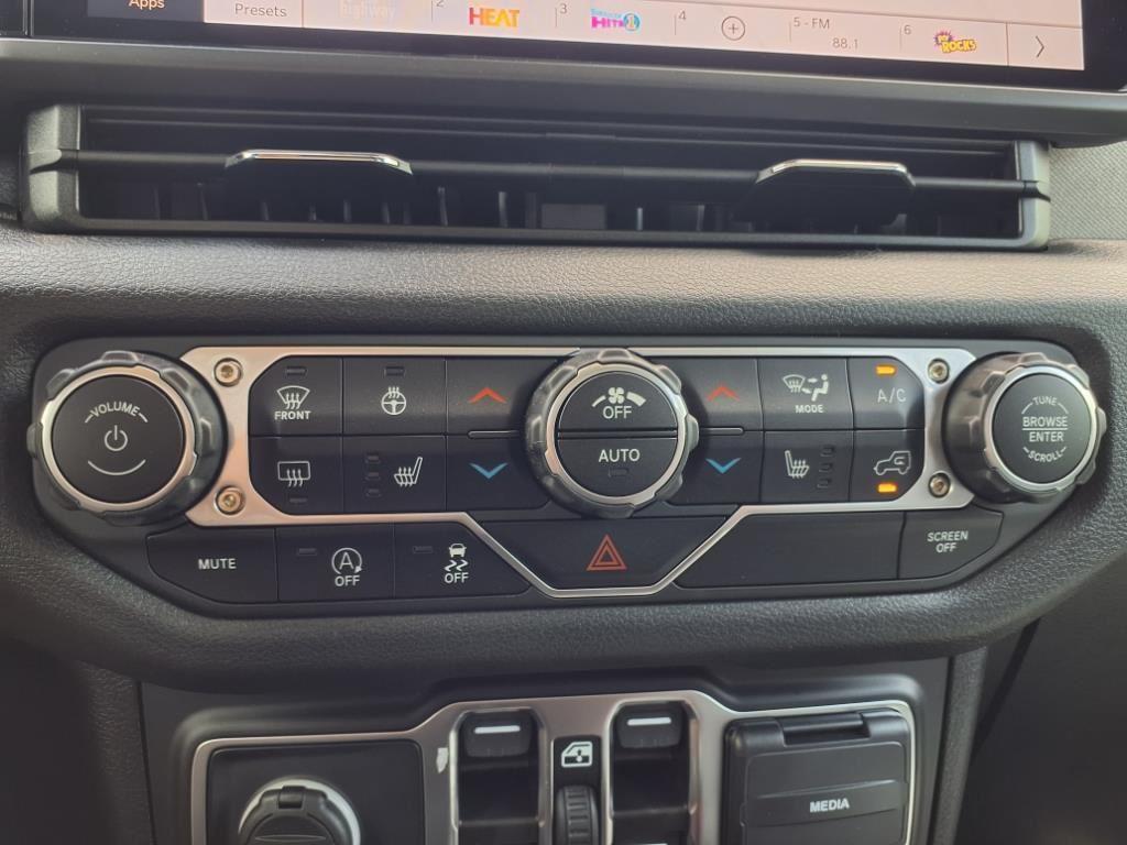 new 2025 Jeep Wrangler car, priced at $48,225