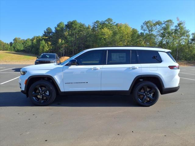 new 2024 Jeep Grand Cherokee L car, priced at $50,580
