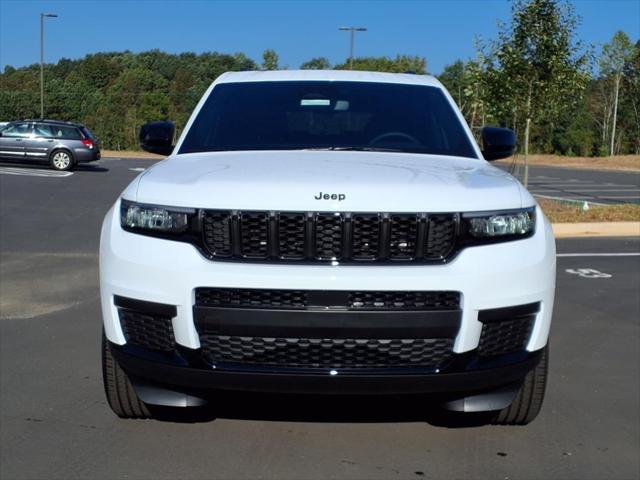 new 2024 Jeep Grand Cherokee L car, priced at $50,580