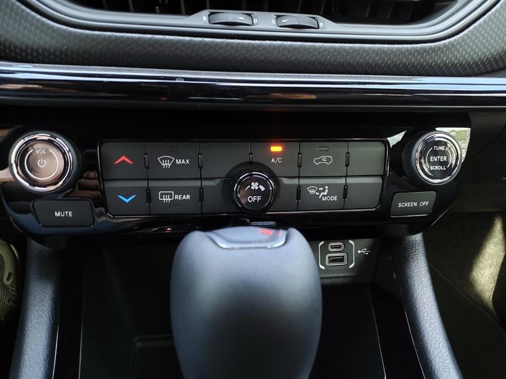 new 2025 Jeep Compass car, priced at $27,986