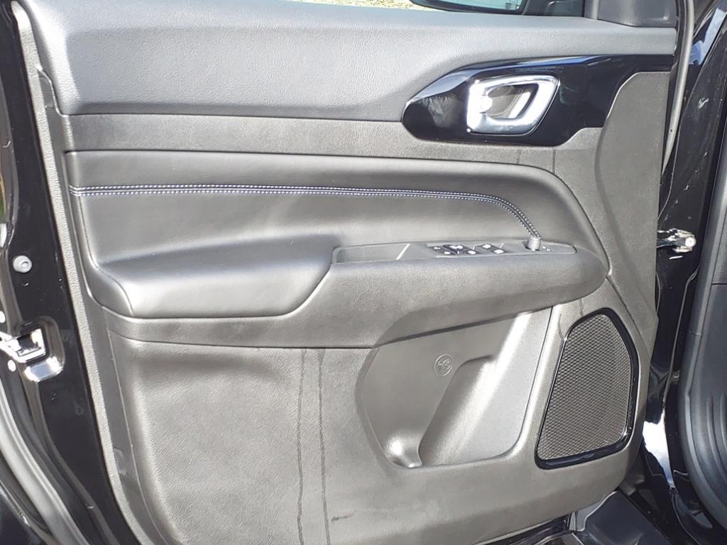 new 2025 Jeep Compass car, priced at $27,986