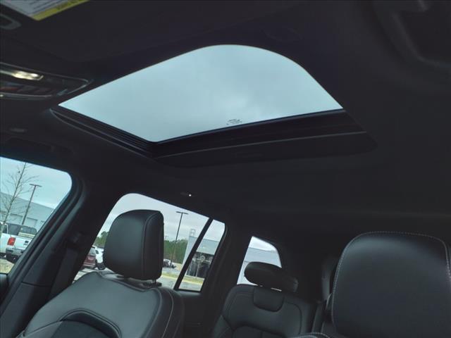 new 2025 Jeep Grand Cherokee car, priced at $45,386