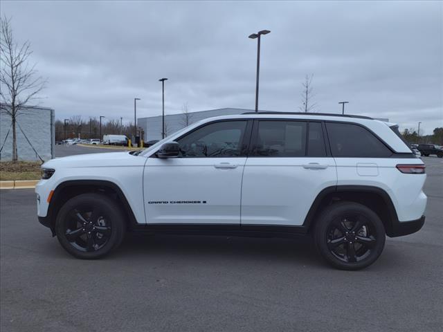 new 2025 Jeep Grand Cherokee car, priced at $45,386