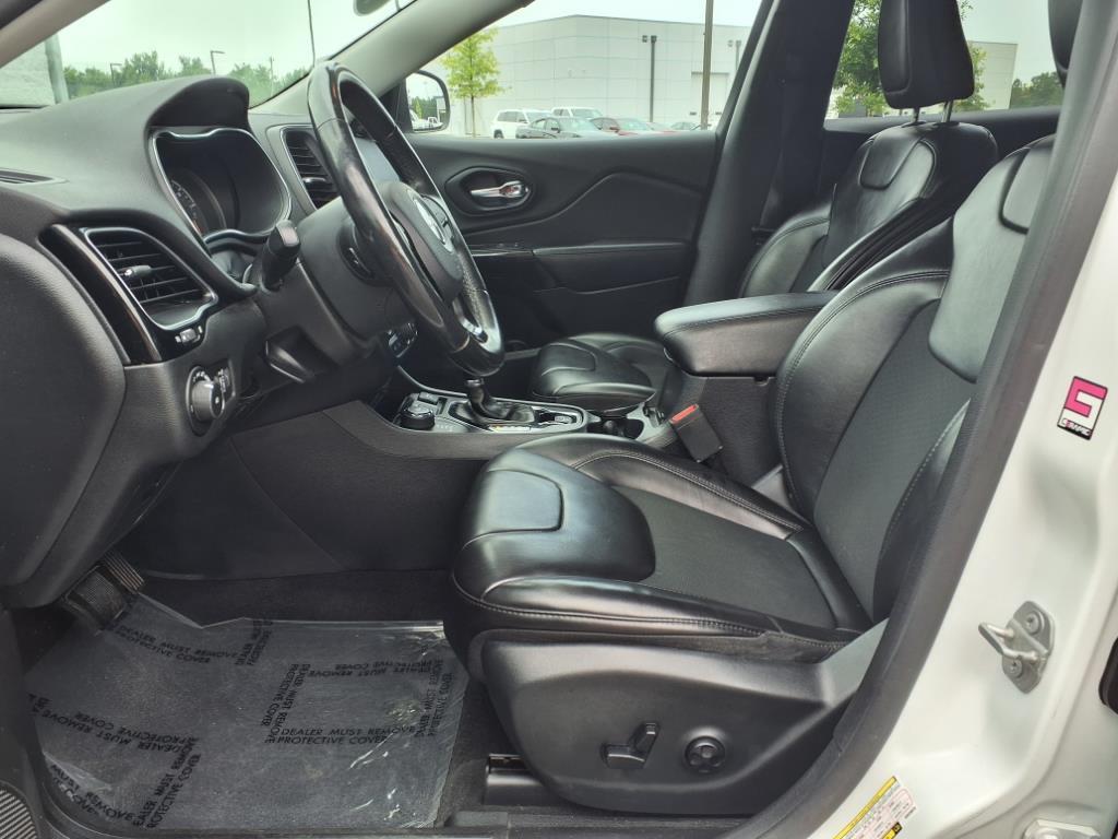 used 2019 Jeep Cherokee car, priced at $17,000