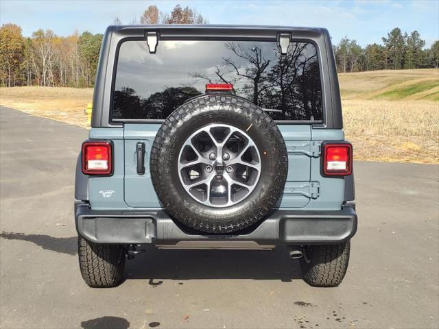 new 2025 Jeep Wrangler car, priced at $46,386