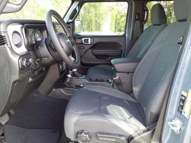 new 2025 Jeep Wrangler car, priced at $46,386