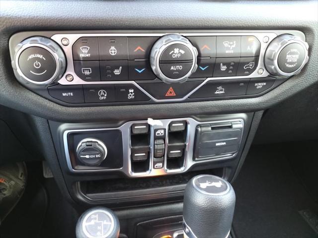 new 2025 Jeep Wrangler car, priced at $46,386