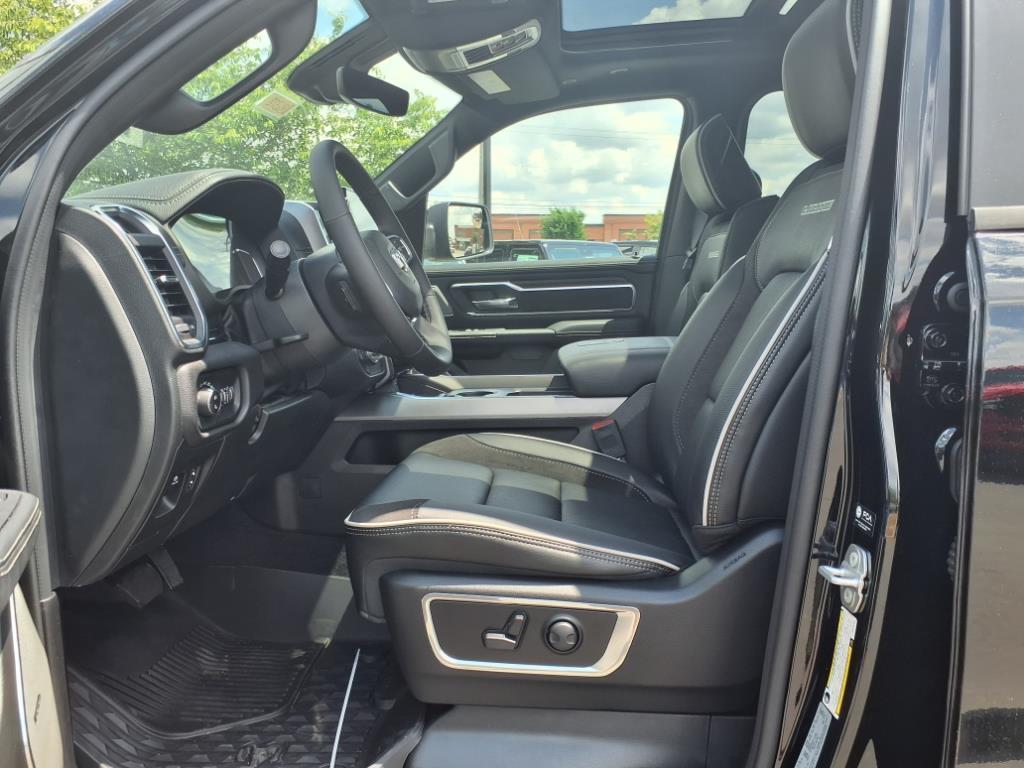 new 2025 Ram 1500 car, priced at $63,016