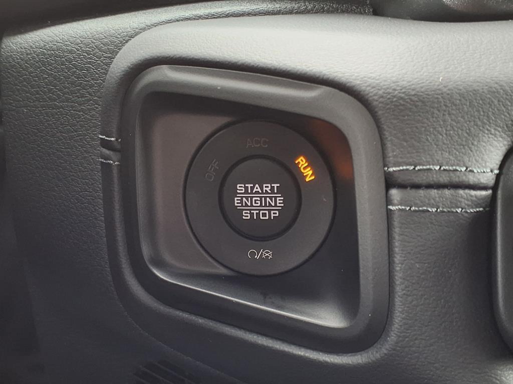 new 2025 Jeep Wrangler car, priced at $58,060