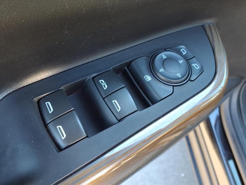 used 2023 GMC Acadia car, priced at $25,987