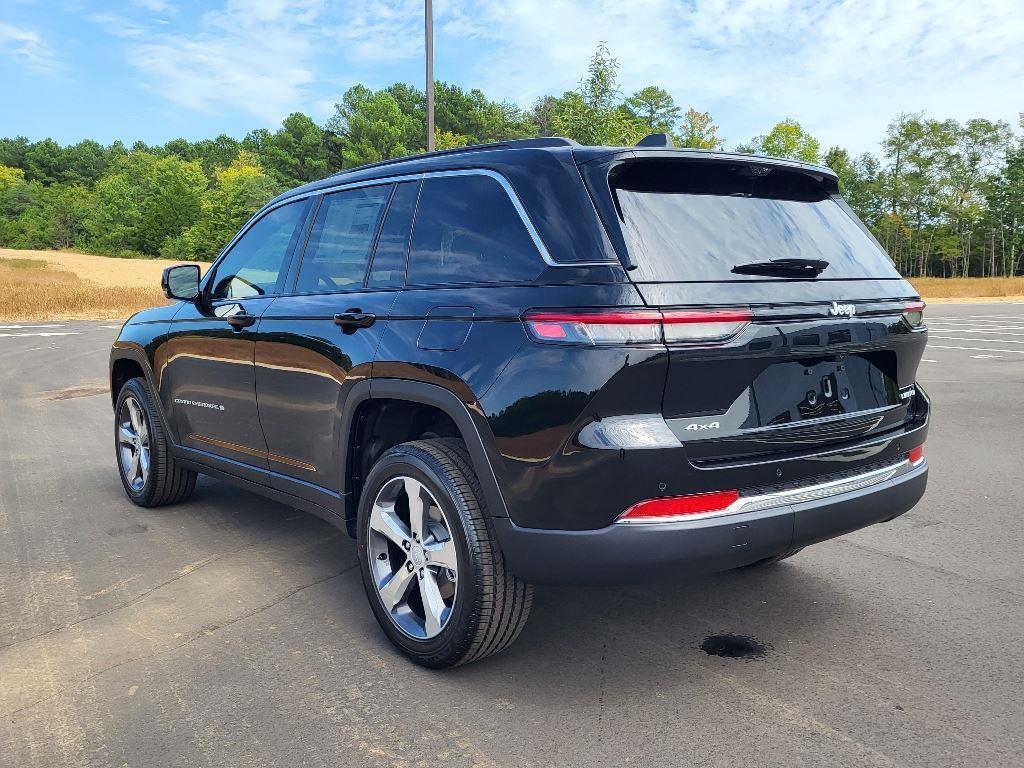 new 2024 Jeep Grand Cherokee L car, priced at $59,865