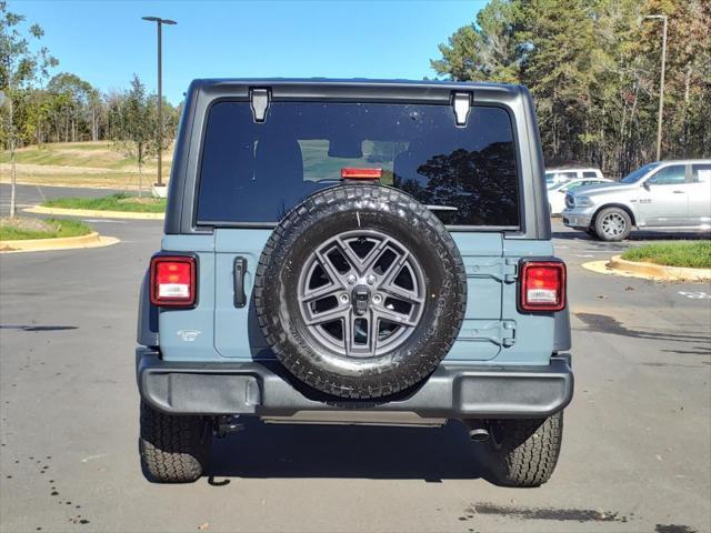 new 2025 Jeep Wrangler car, priced at $45,356