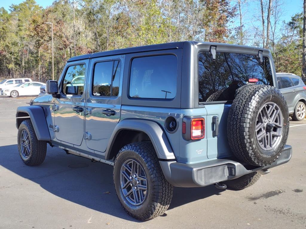new 2025 Jeep Wrangler car, priced at $47,856